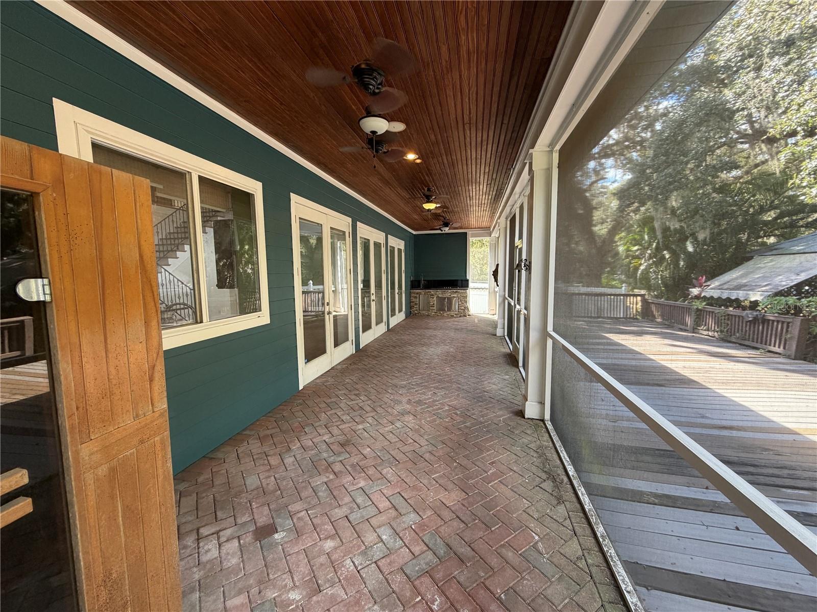 TEMPLE TERRACE ESTATES - Residential Lease