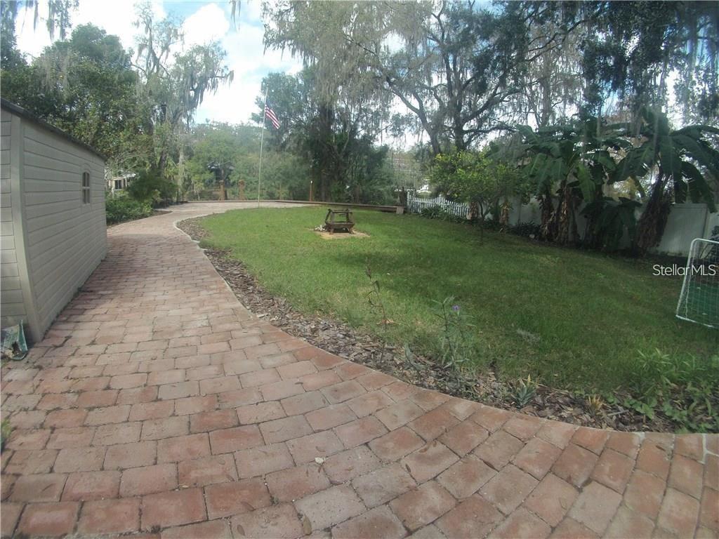 TEMPLE TERRACE ESTATES - Residential Lease