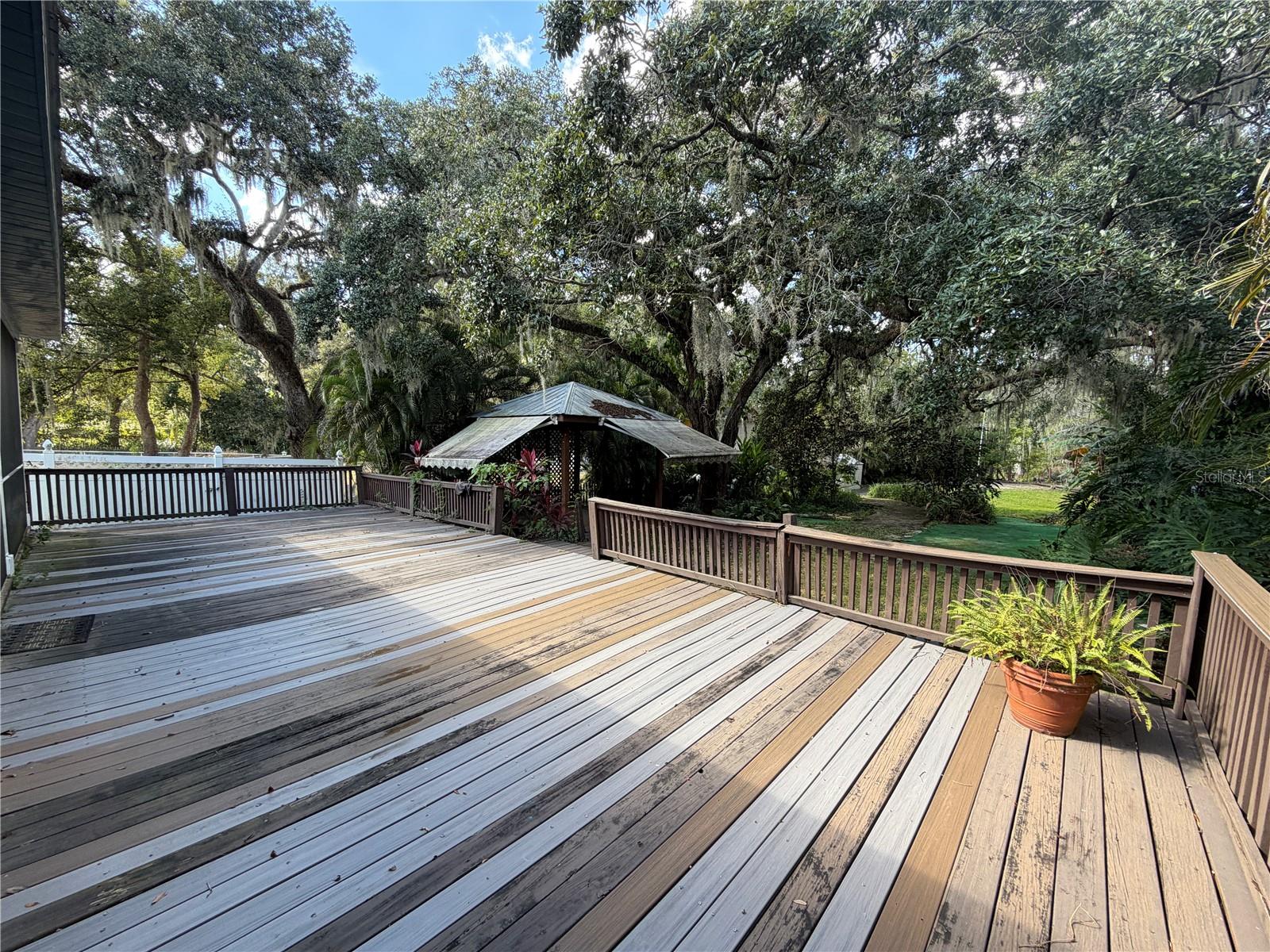 TEMPLE TERRACE ESTATES - Residential Lease