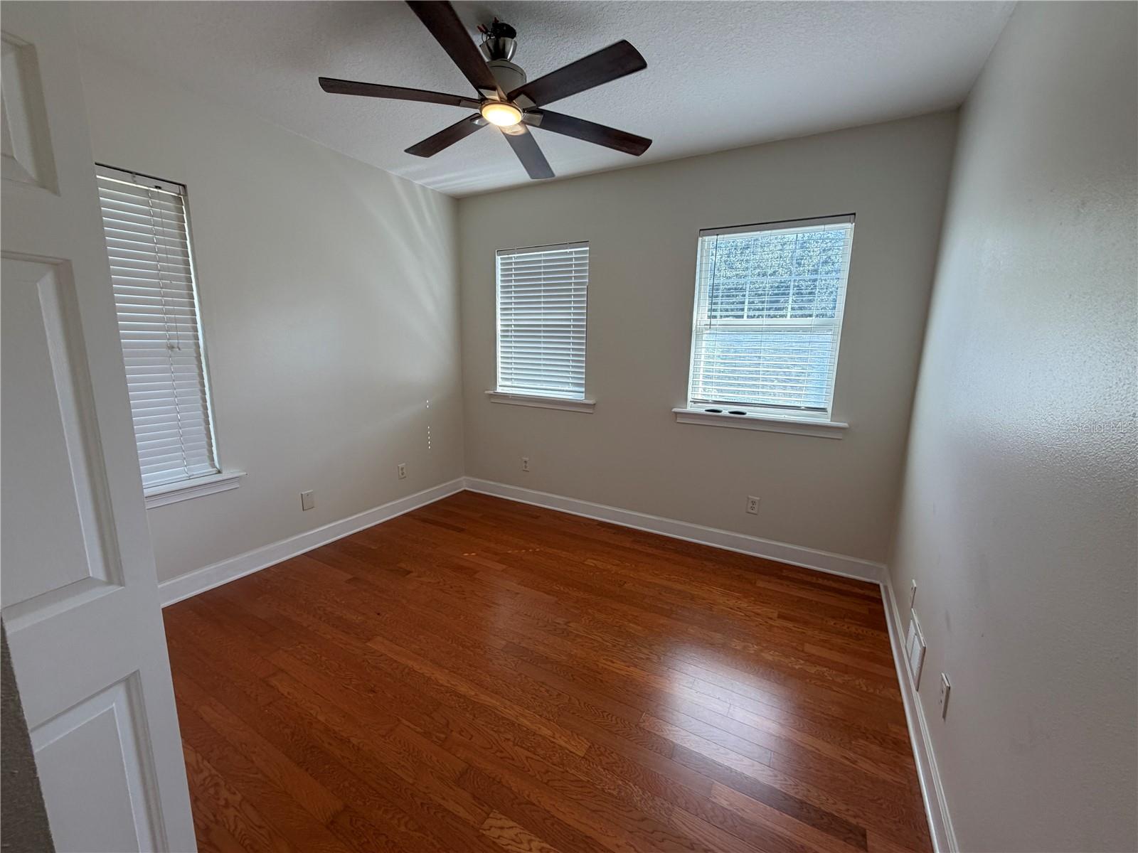 TEMPLE TERRACE ESTATES - Residential Lease