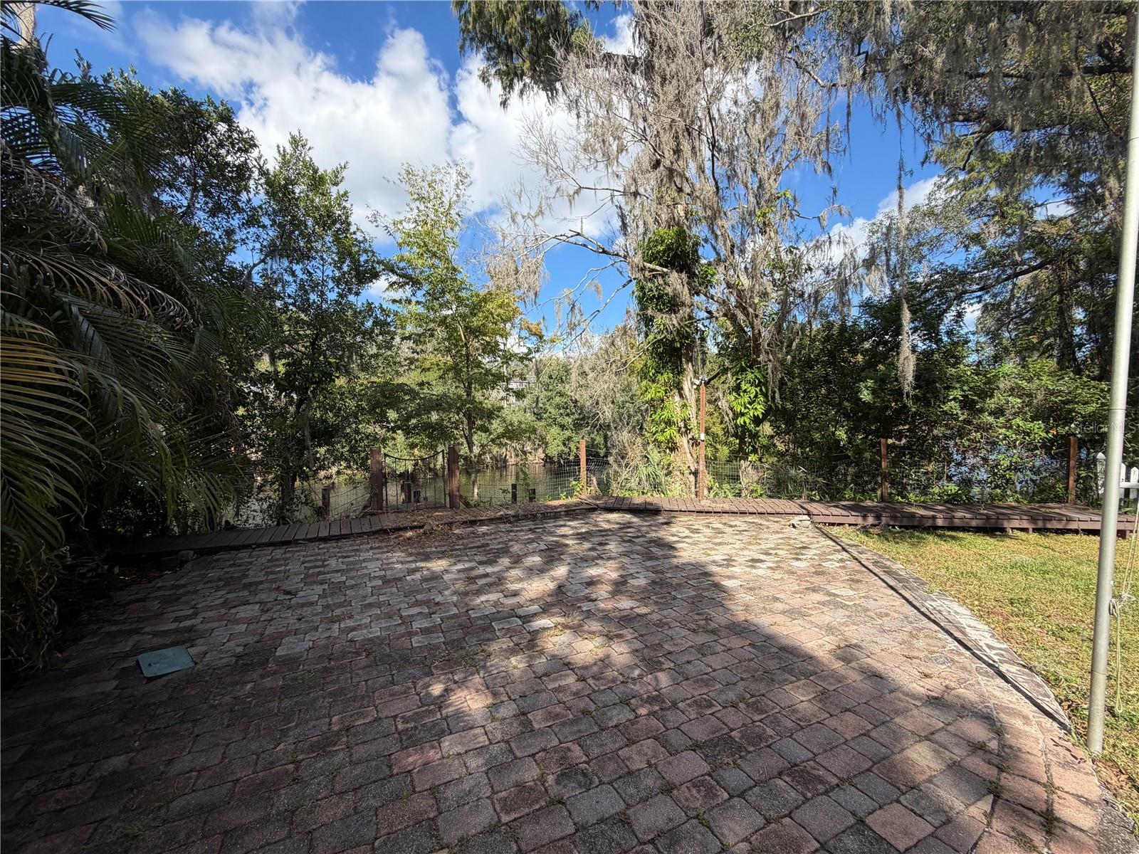 TEMPLE TERRACE ESTATES - Residential Lease