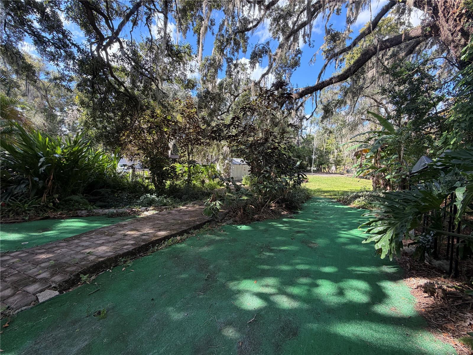 TEMPLE TERRACE ESTATES - Residential Lease