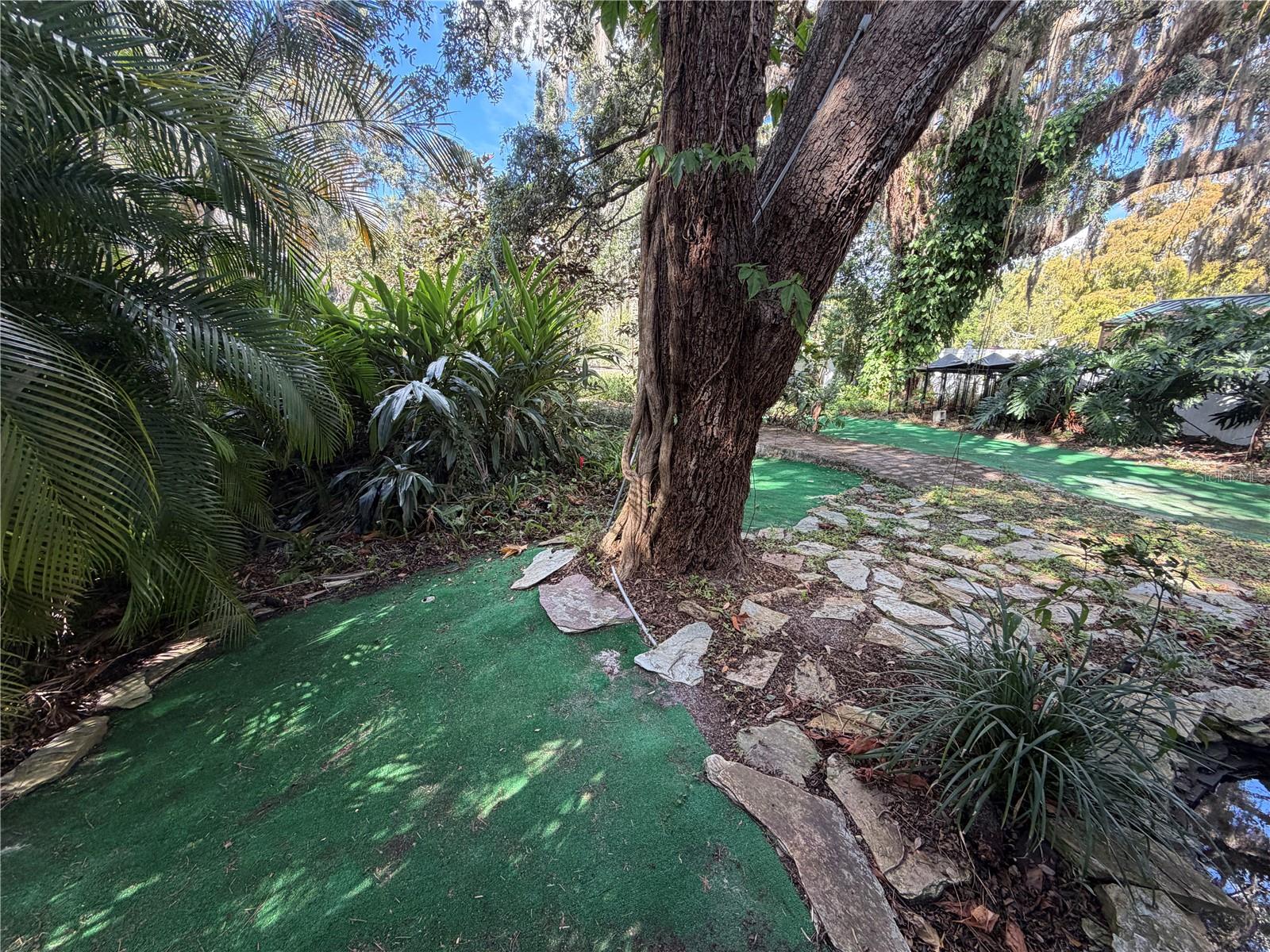 TEMPLE TERRACE ESTATES - Residential Lease