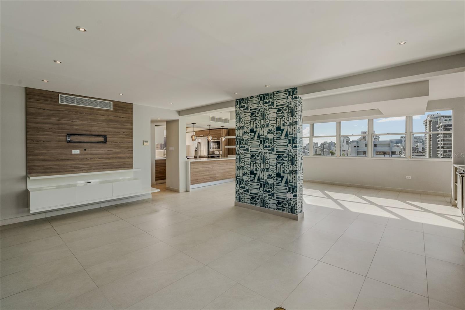 ASHFORD PARK CONDOMINIUM - Residential