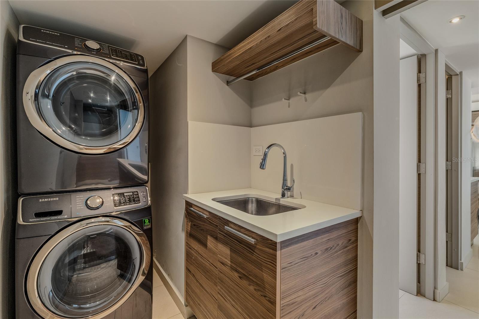 ASHFORD PARK CONDOMINIUM - Residential