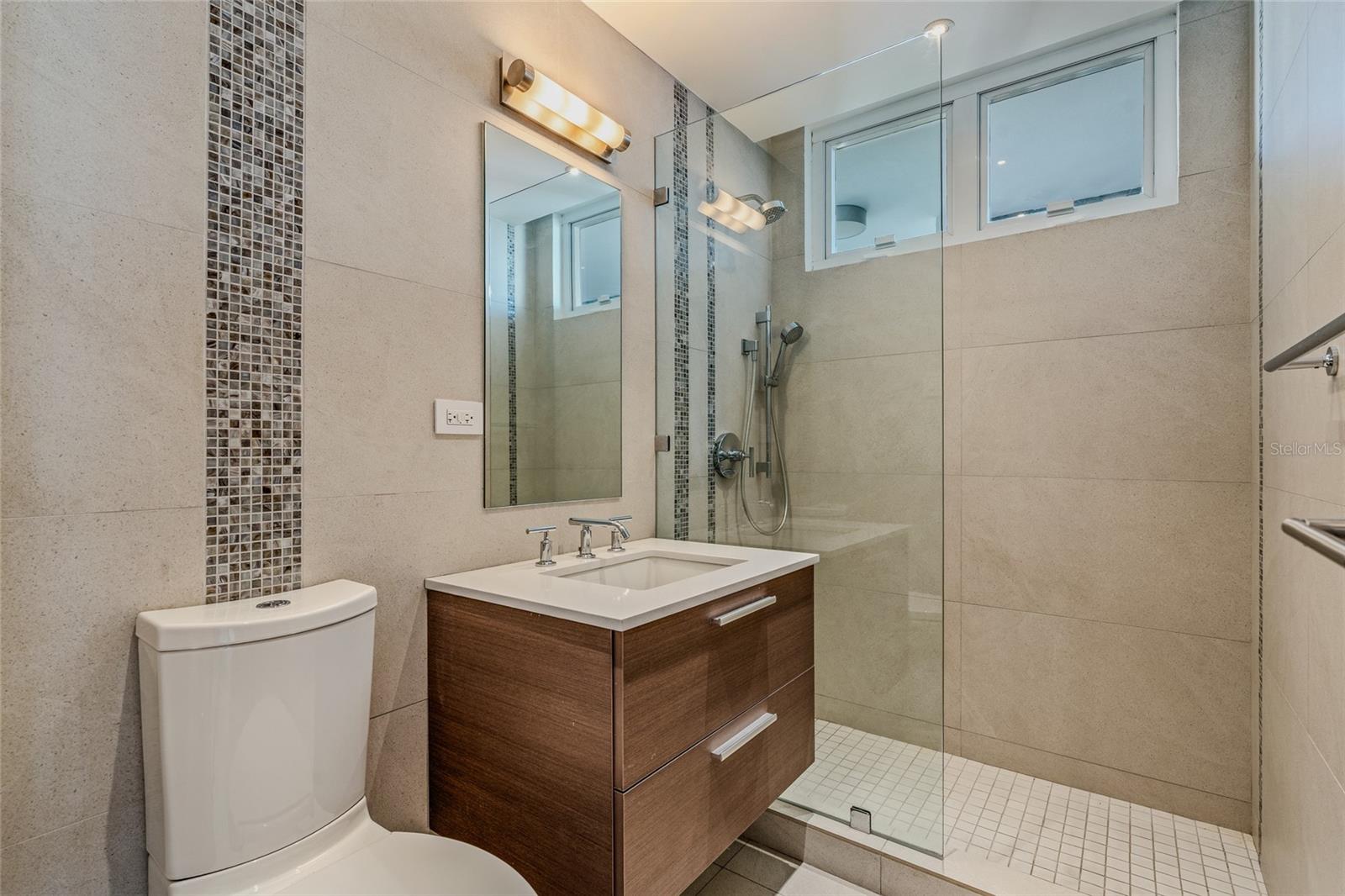 ASHFORD PARK CONDOMINIUM - Residential