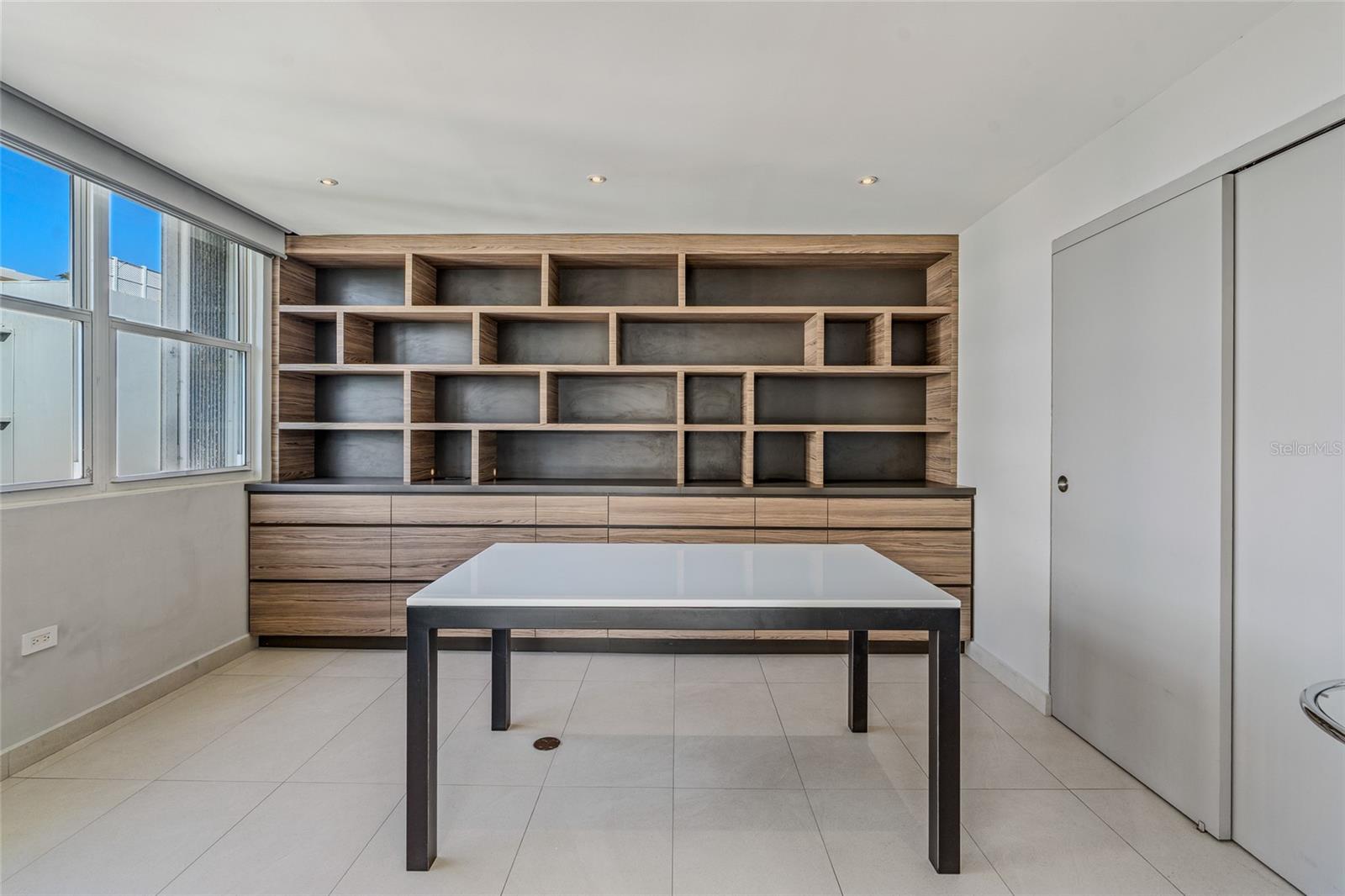 ASHFORD PARK CONDOMINIUM - Residential