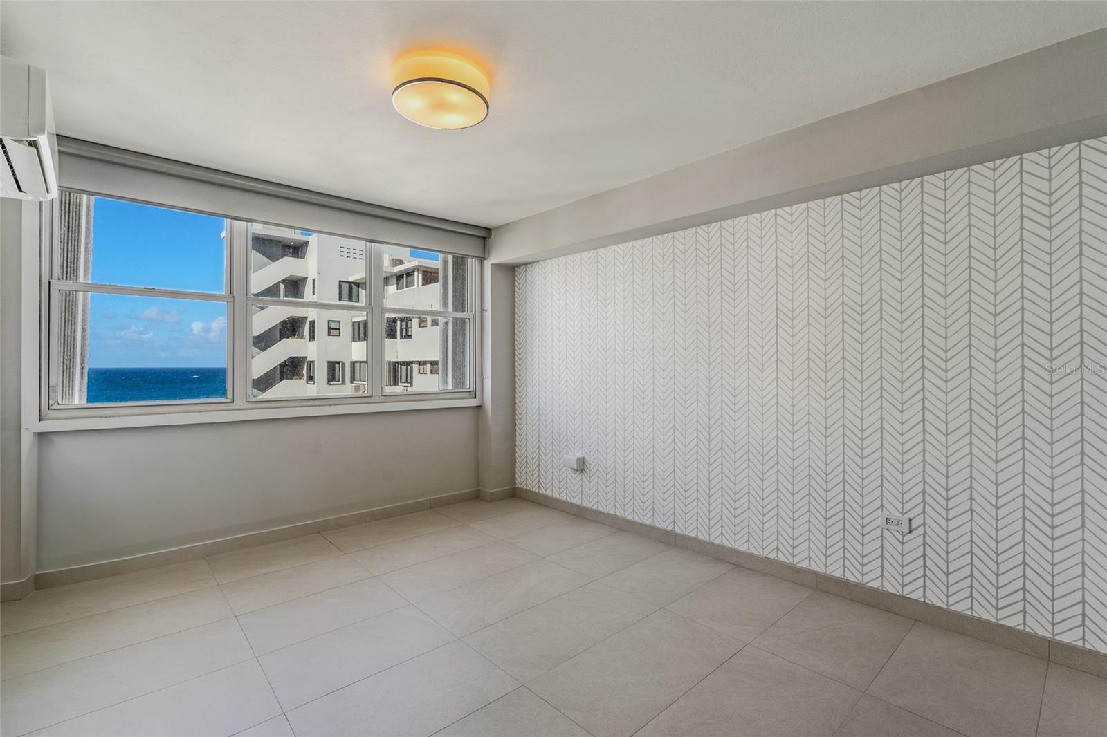 ASHFORD PARK CONDOMINIUM - Residential