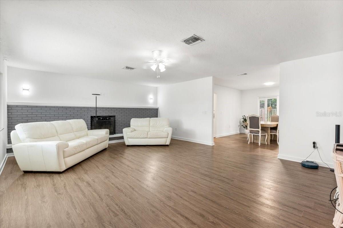 PINE MEADOW - Residential