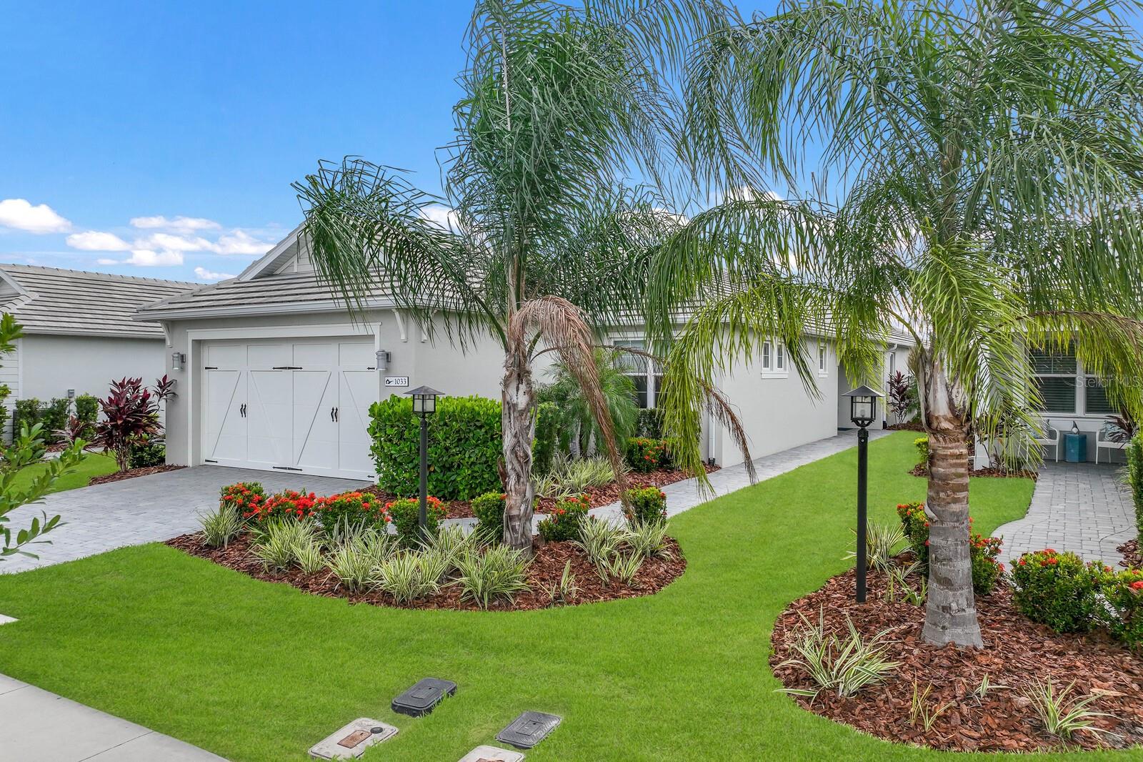 LAKEHOUSE COVE AT WATERSIDE - Residential