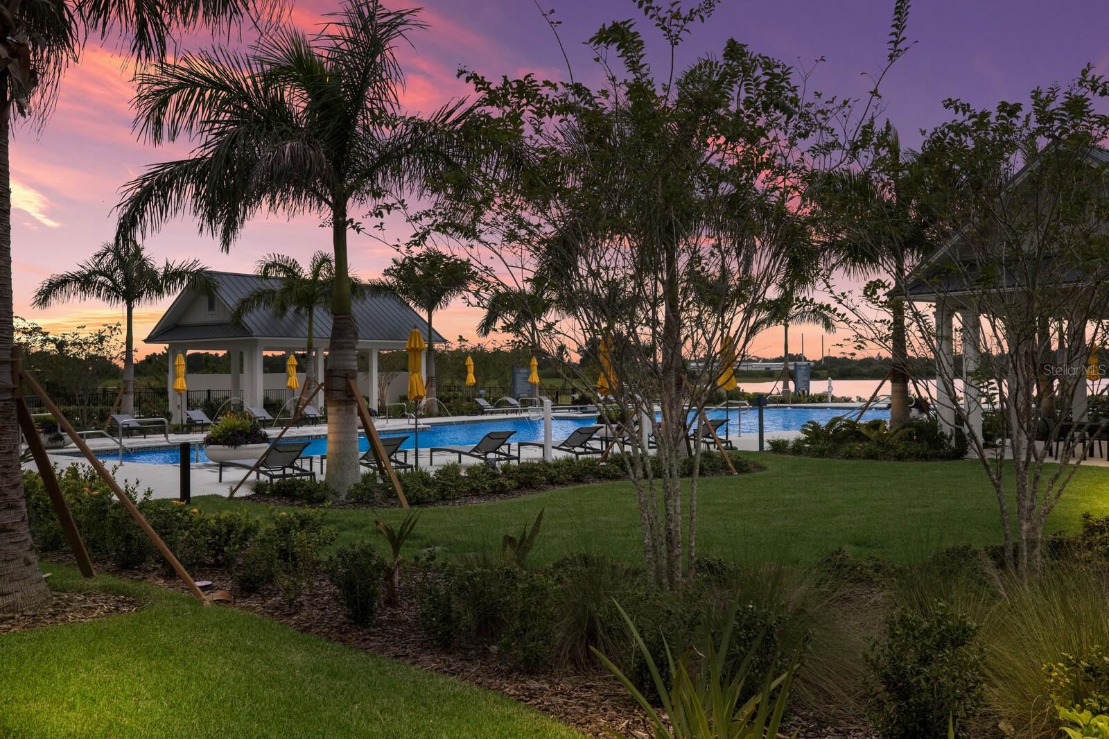 LAKEHOUSE COVE AT WATERSIDE - Residential