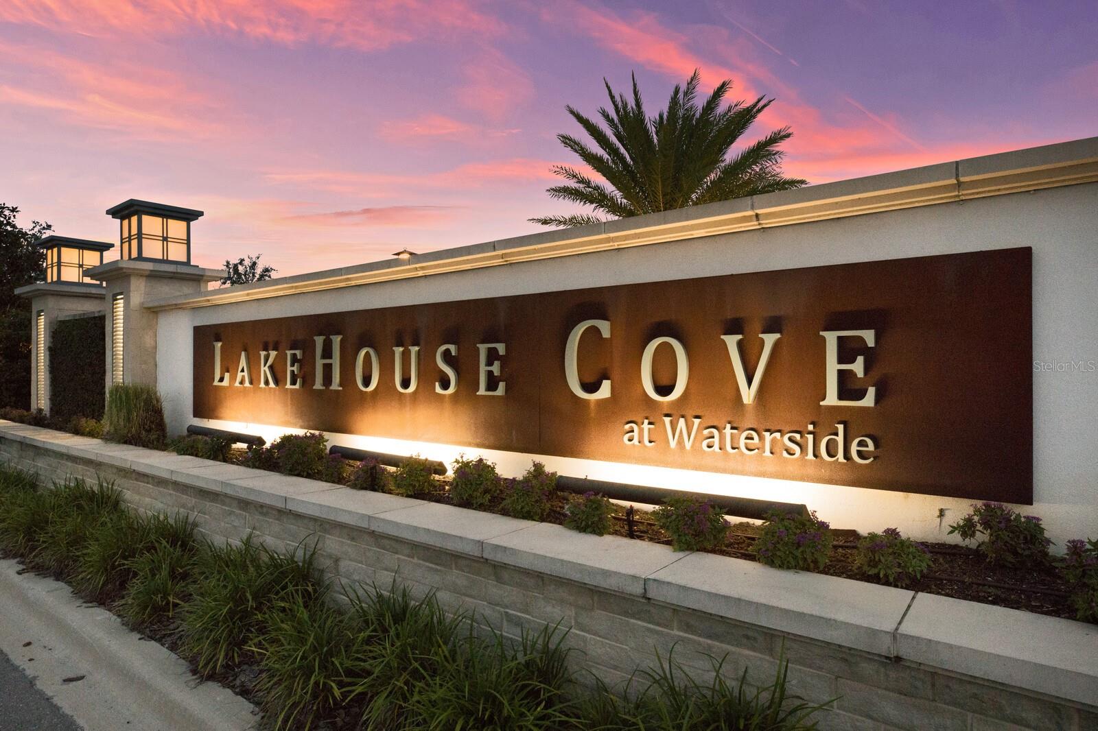 LAKEHOUSE COVE AT WATERSIDE - Residential
