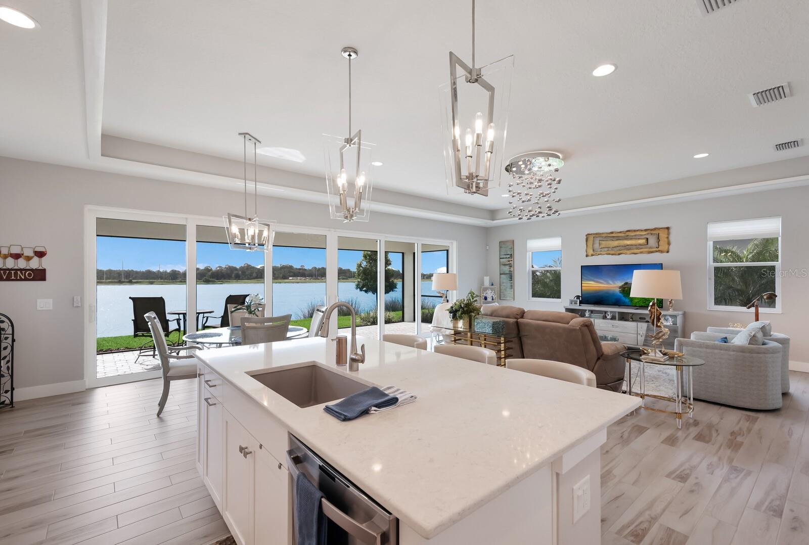 LAKEHOUSE COVE AT WATERSIDE - Residential