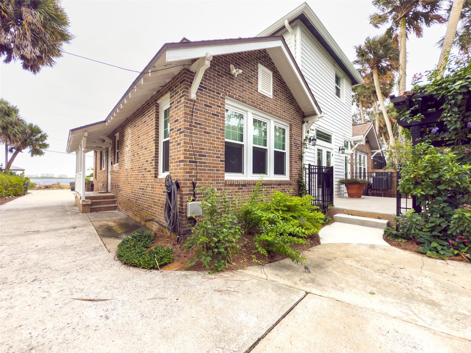 FLEMINGS - Residential