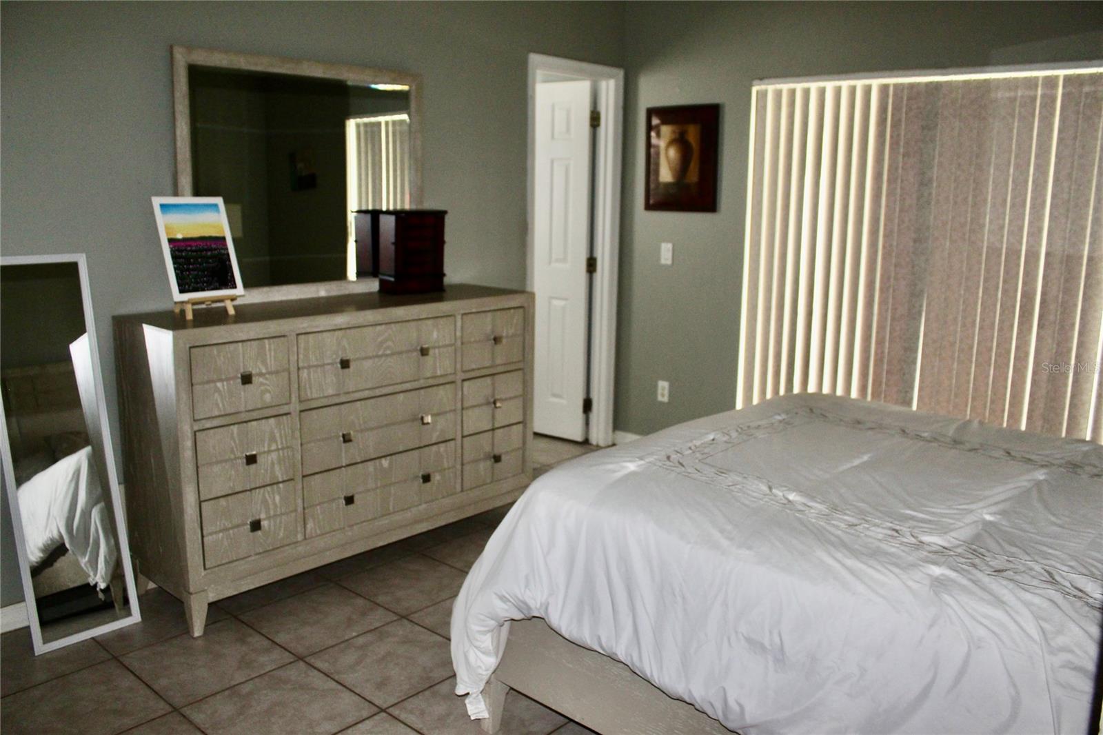 VISTA COVE - Residential