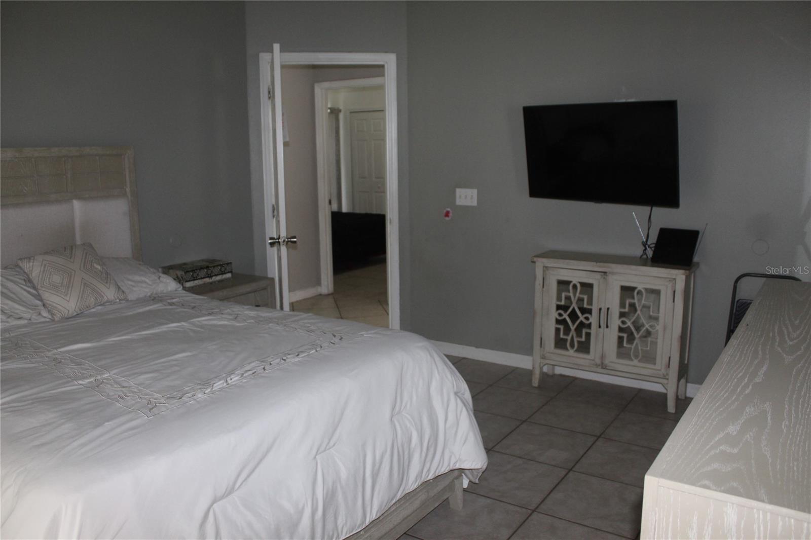 VISTA COVE - Residential