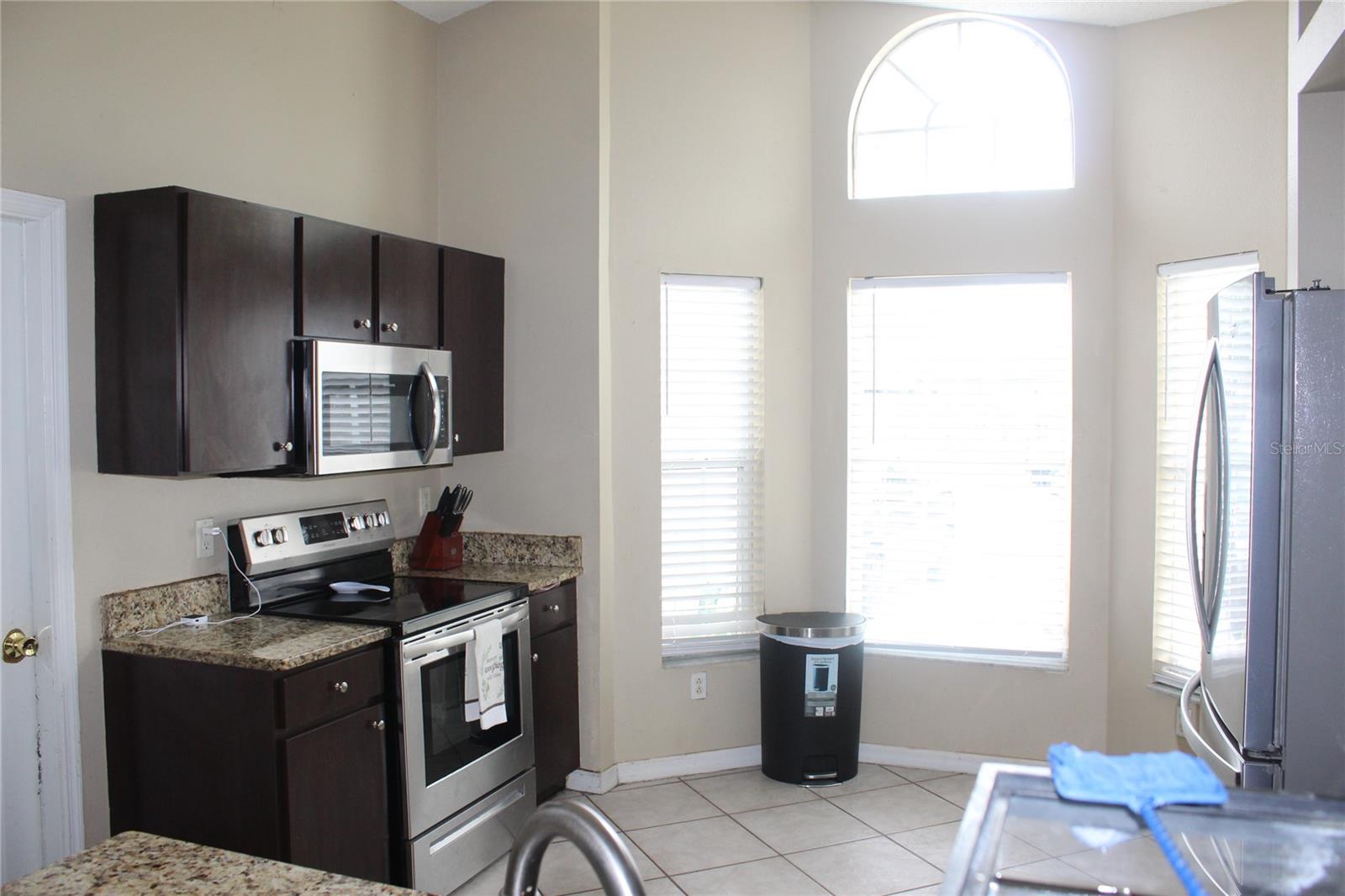 10115 VISTA COVE LANE