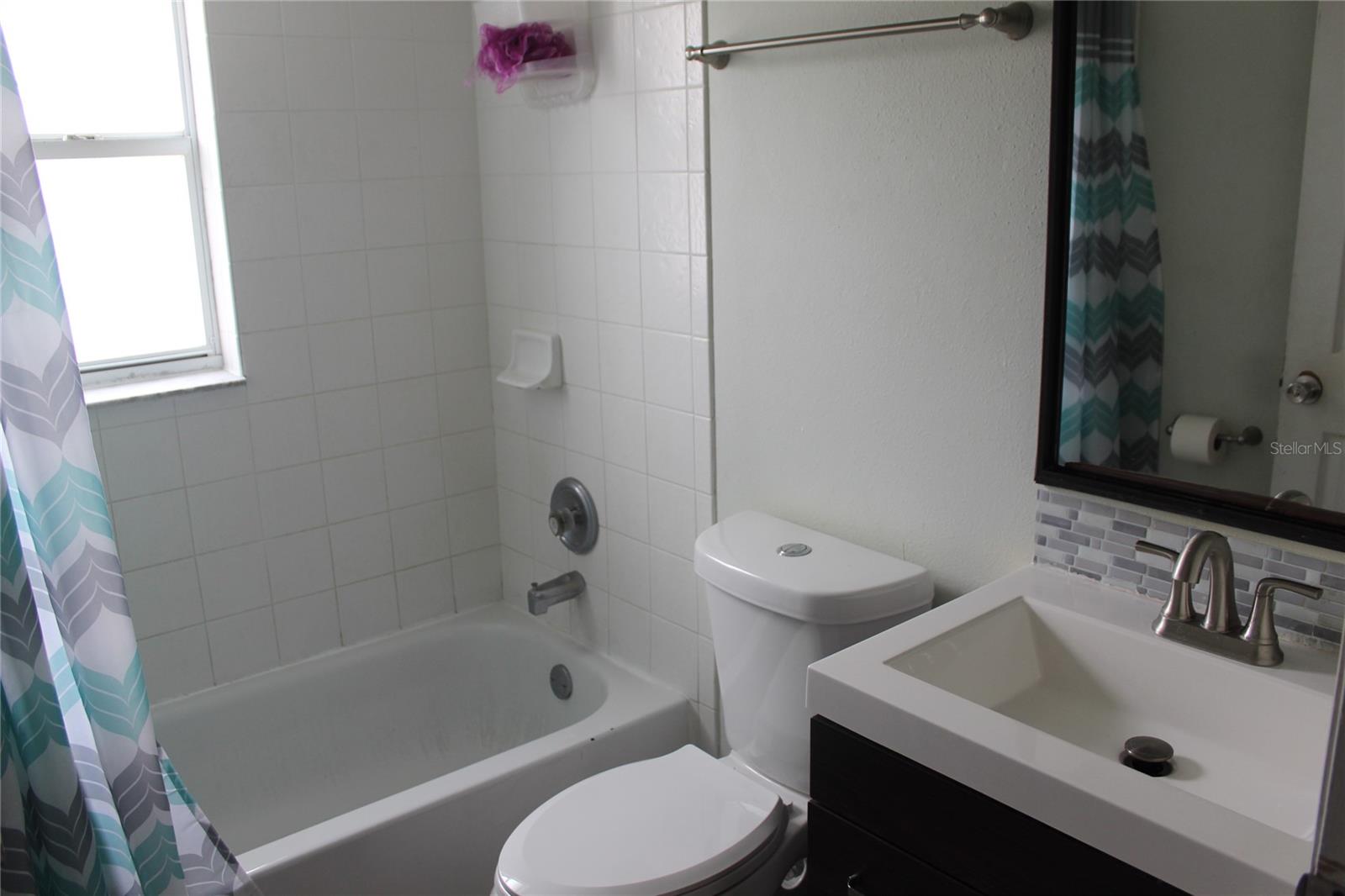 VISTA COVE - Residential