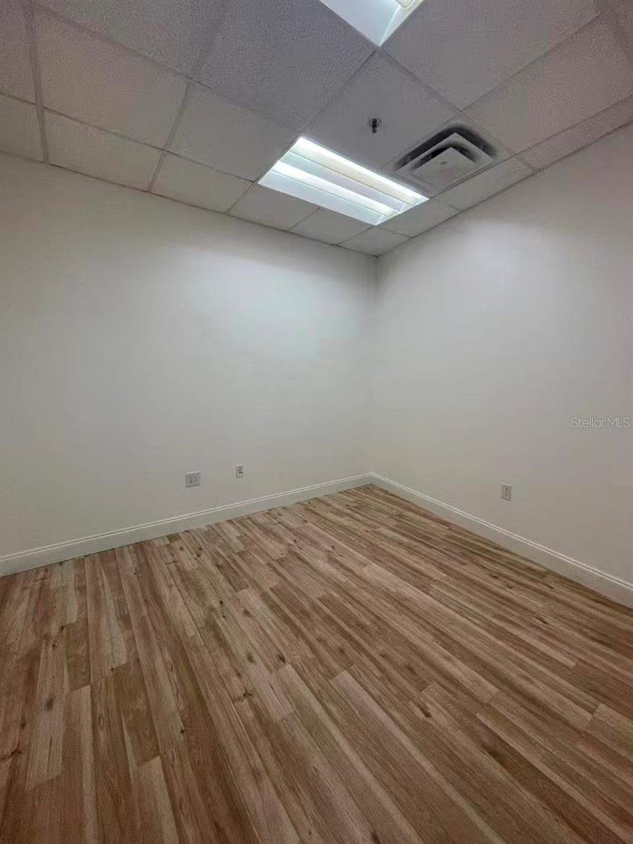 DREWTINA COMMERCE CENTER - Commercial Sale