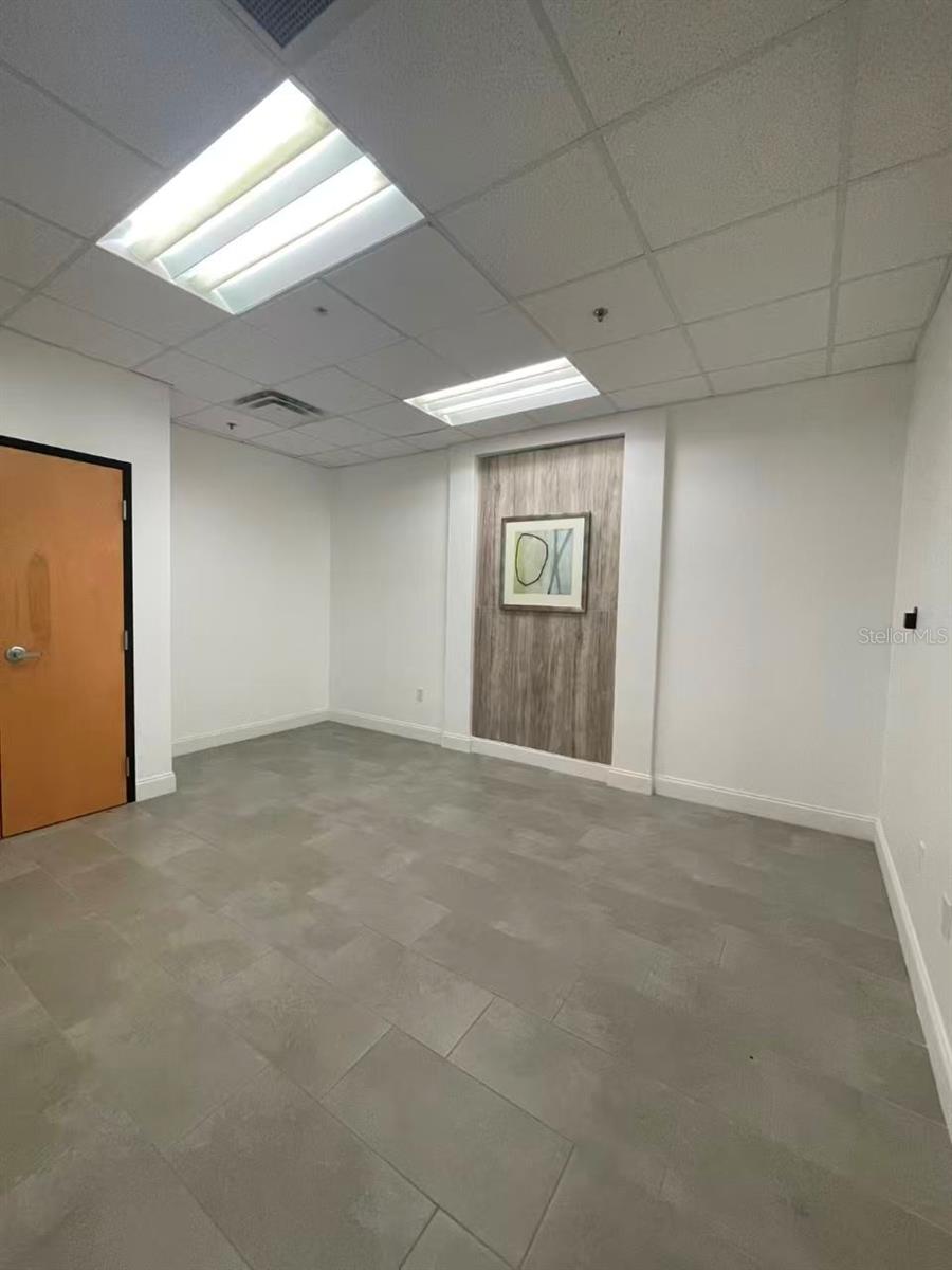 DREWTINA COMMERCE CENTER - Commercial Sale