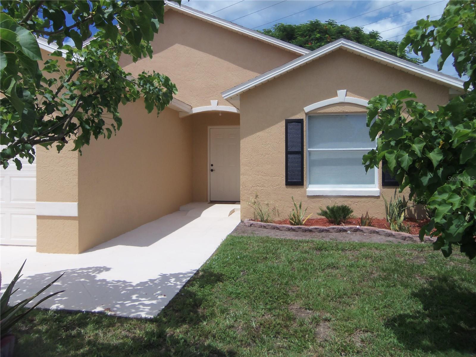 1021 GOLFSIDE COURT