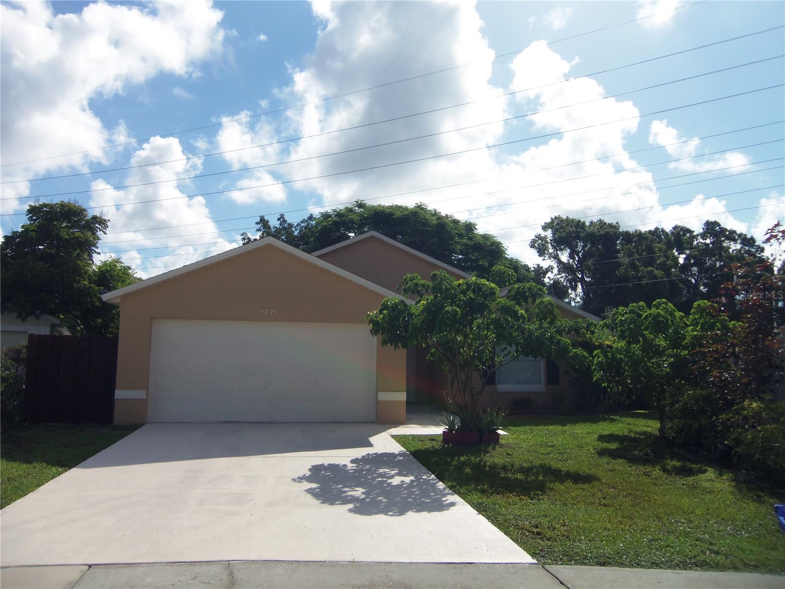 1021 GOLFSIDE COURT