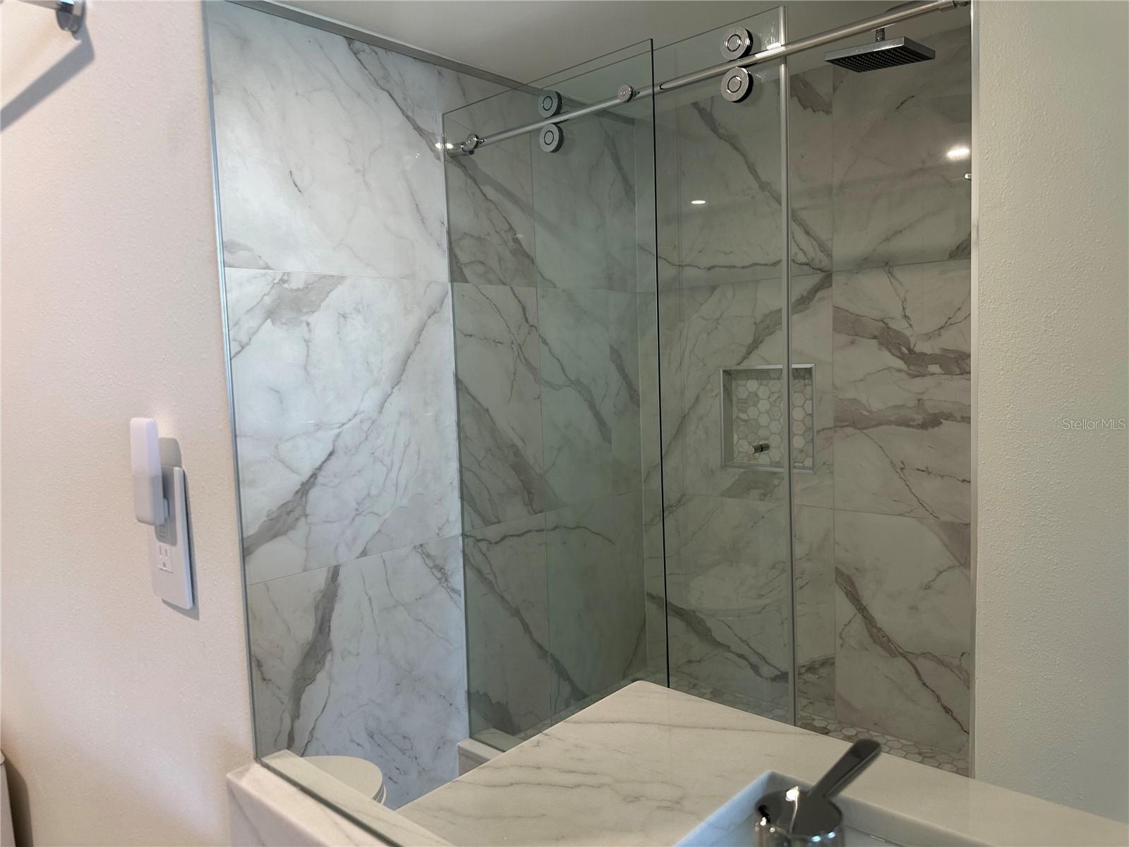 PIERCE 100 CONDO - Residential Lease