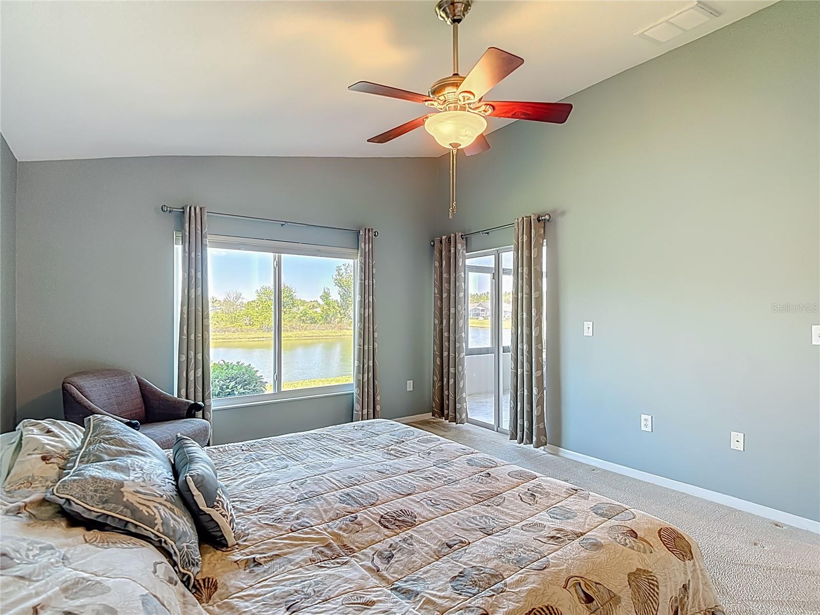 TAMPA BAY GOLF&TENNIS CLB PH V - Residential