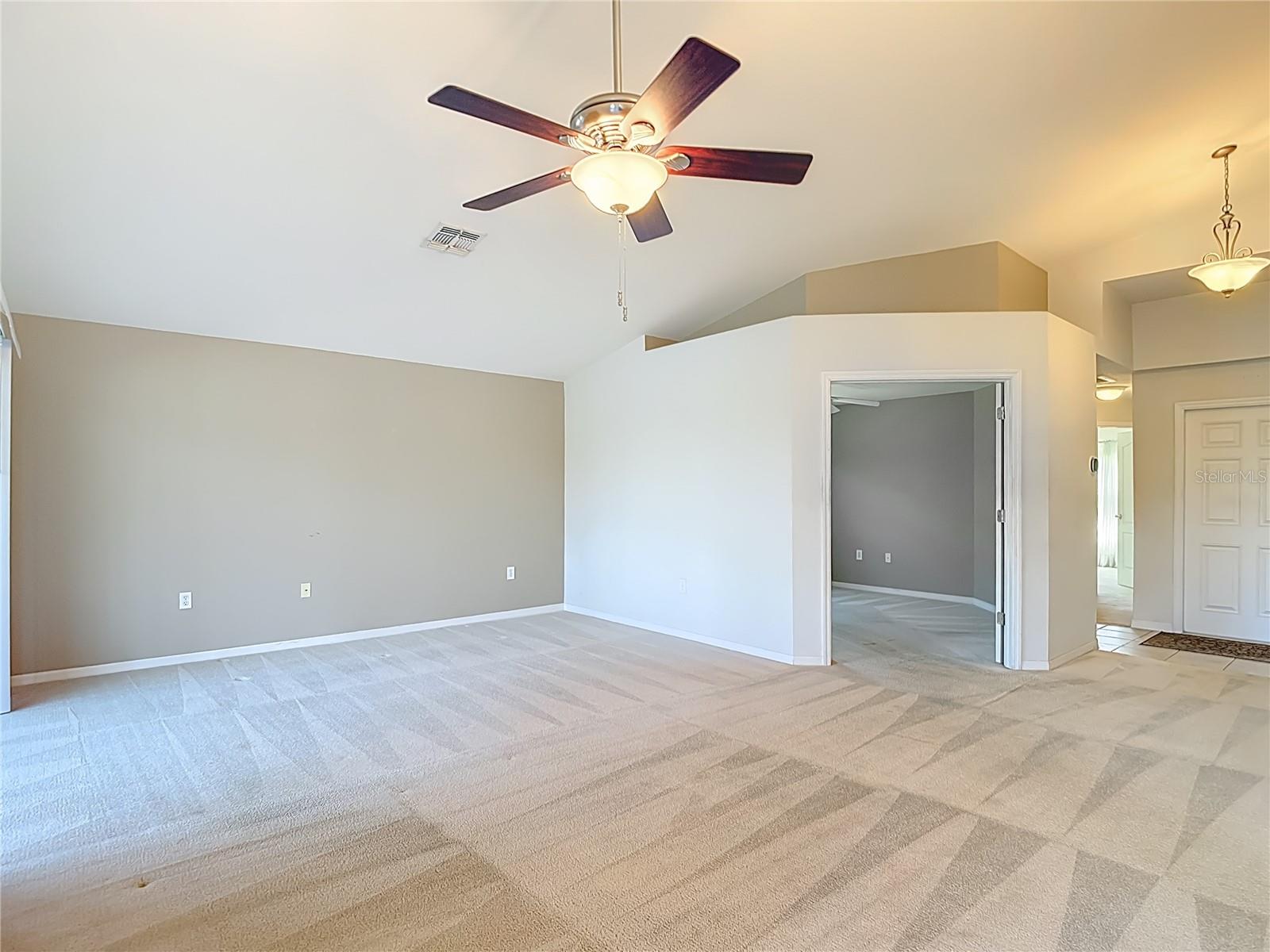 TAMPA BAY GOLF&TENNIS CLB PH V - Residential