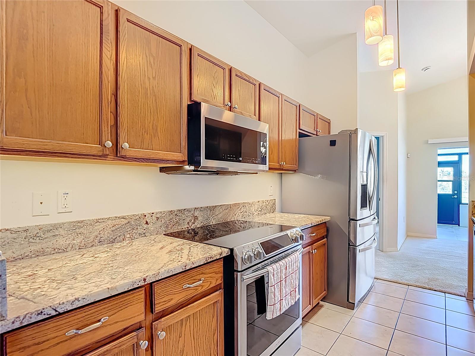 TAMPA BAY GOLF&TENNIS CLB PH V - Residential