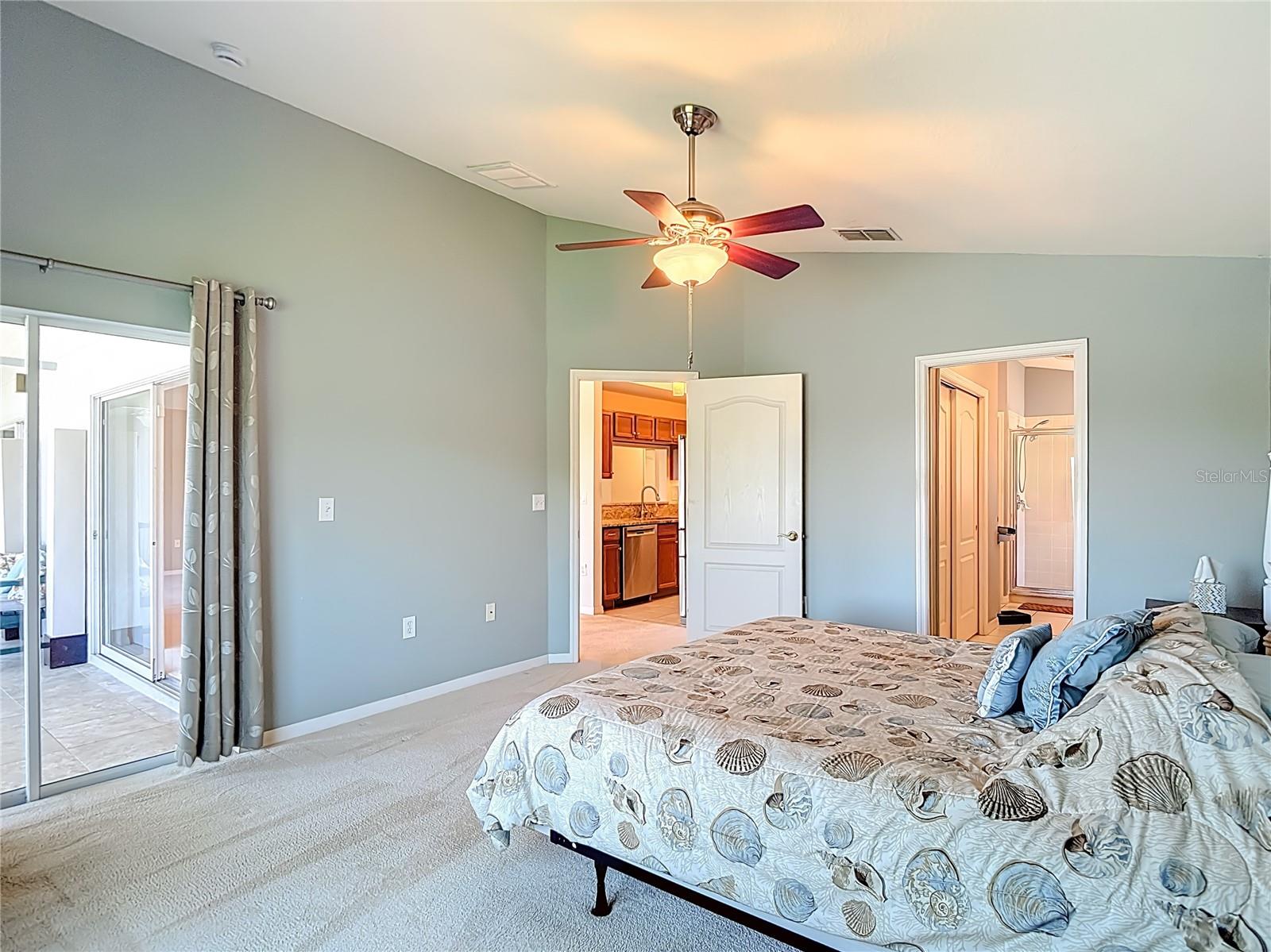 TAMPA BAY GOLF&TENNIS CLB PH V - Residential