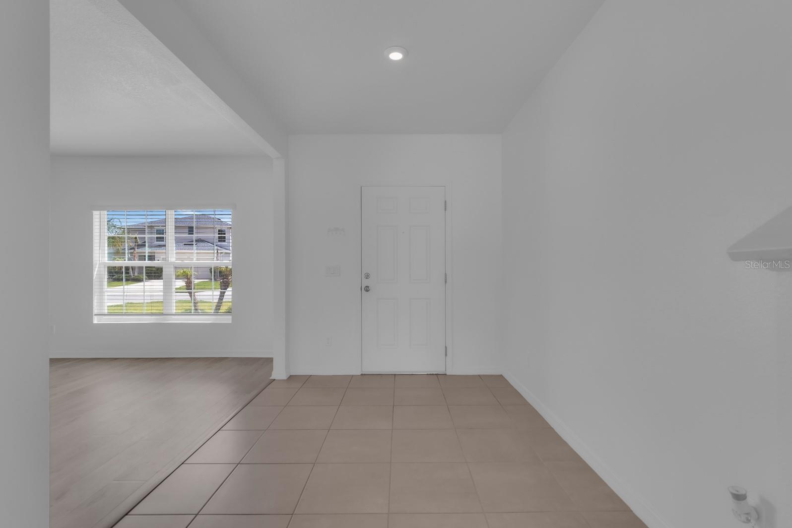 SAWGRASS BAY - Residential