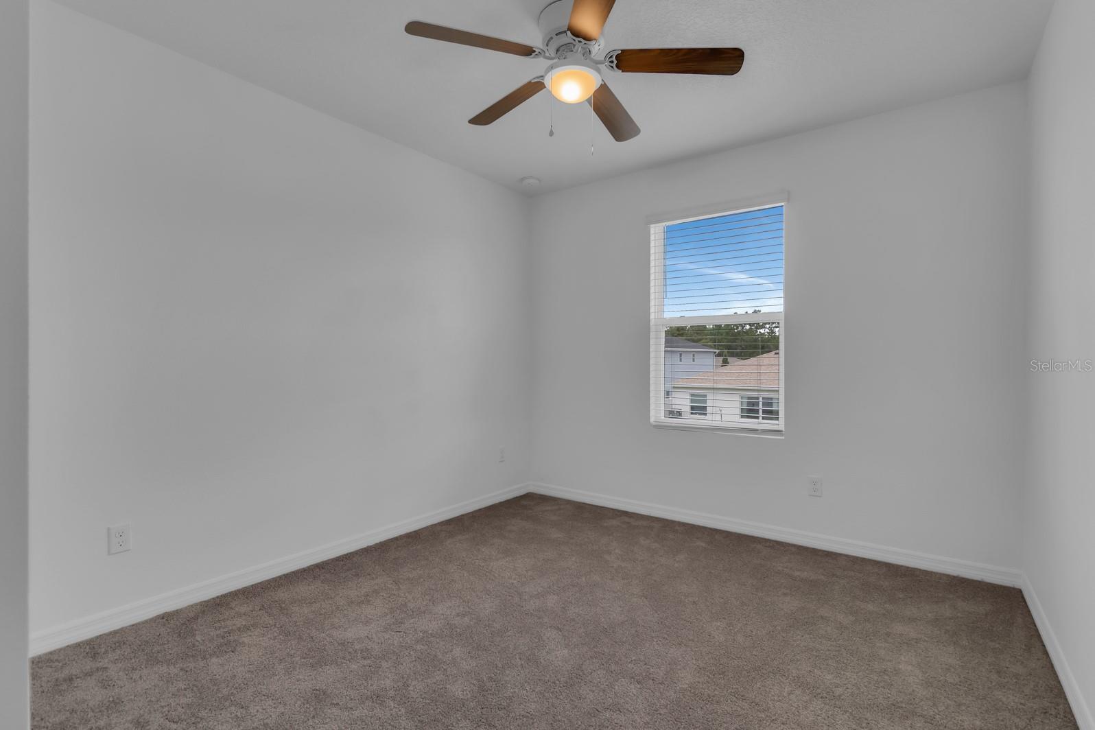 SAWGRASS BAY - Residential