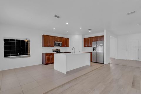 Tiny photo for 4108 Deermoss Drive, Clermont, FL 34714 (MLS # O6409239)