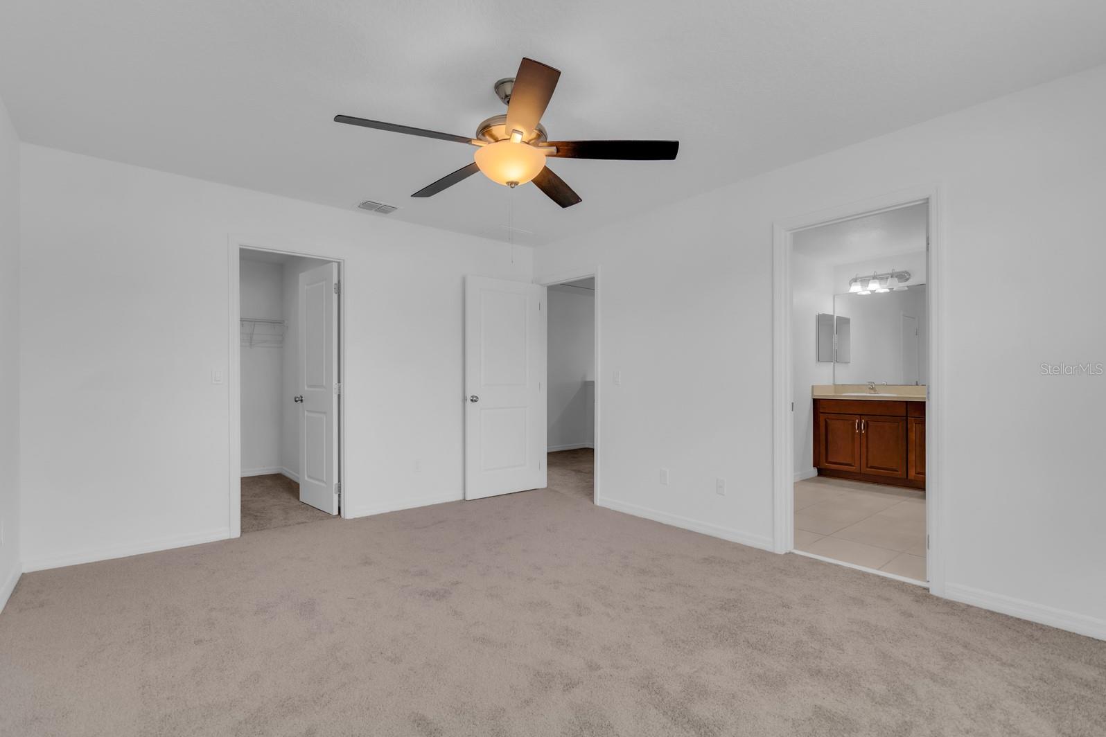SAWGRASS BAY - Residential