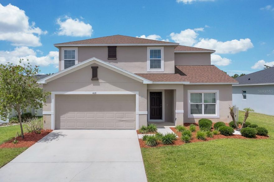 Welcome to 4108 Deermoss Drive, a stunning 5-bedroom, 3-bathroom home built in 2020, located in one of Clermont’s desirable communities. This modern residence features a perfect combination of space, style, and functionality.
Step inside to a bright, open-concept layout designed for both everyday living and entertaining. The heart of the home is the beautifully appointed kitchen, featuring elegant quartz countertops, ample cabinetry, and plenty of workspace for cooking and gathering.
With five spacious bedrooms, there’s room for everyone. A convenient first-floor bedroom and full bathroom provide flexibility for guests or a home office (not an ensuite). Upstairs, additional bedrooms provide comfort and privacy, along with a generous primary suite designed for relaxation.
Enjoy the outdoors in your fully vinyl-fenced backyard—perfect for pets, play, or creating your own private outdoor space.
Built in 2020, this home provides the peace of mind of newer construction along with modern finishes and energy efficiency. Conveniently located near shopping, dining, and major roadways, with easy access to everything Central Florida has available.