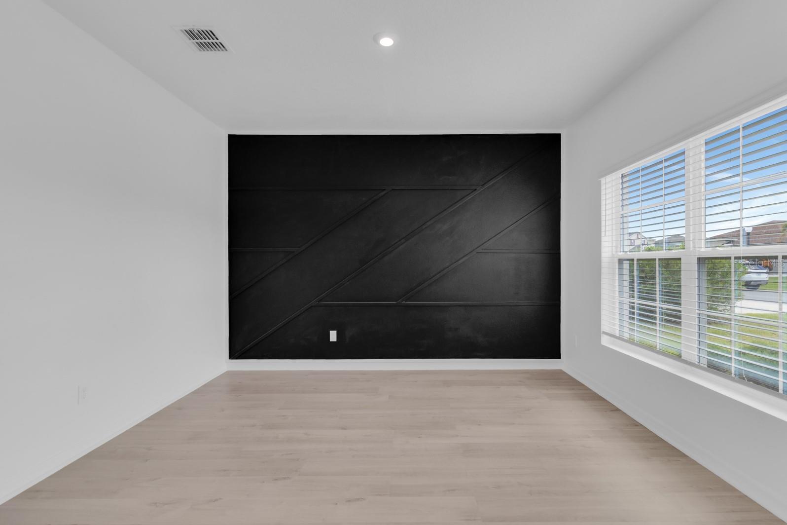 SAWGRASS BAY - Residential
