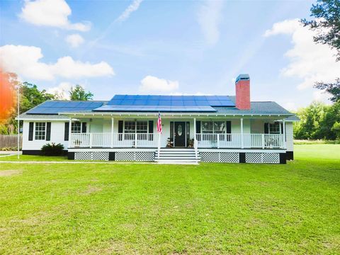 Photo of 17430 Spring Valley Road, Dade City, FL 33523 (MLS # TB8389973)