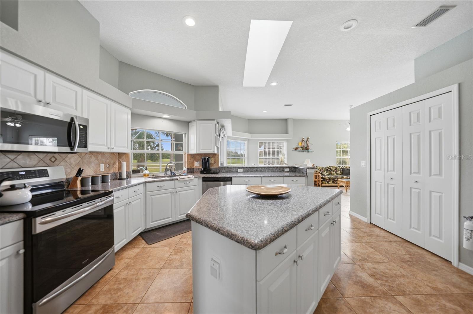 ROTONDA WEST LONG MEADOW - Residential