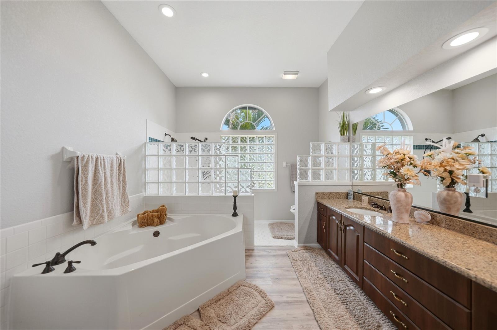ROTONDA WEST LONG MEADOW - Residential