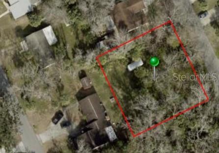 Single Family lot. Close to everything. 2 miles to Museum of Arts and Science and Daytona Airport. 6 miles to the ocean/beach and Sunglow pier. 1/3 Acre dimensions are: 125x116