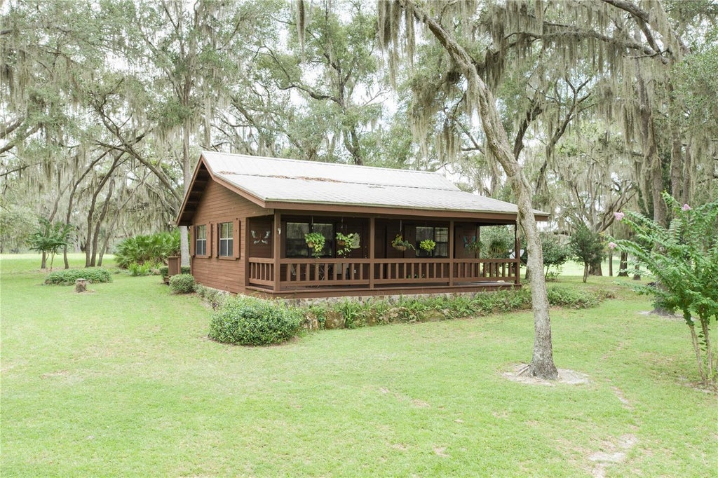 Photo of 6750 N San Juan Terrace, Crystal River, FL 34428 (MLS # V4950972)