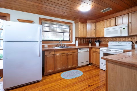Tiny photo for 6750 N San Juan Terrace, Crystal River, FL 34428 (MLS # V4950972)