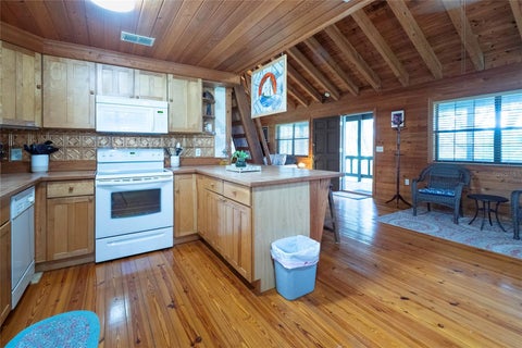 Tiny photo for 6750 N San Juan Terrace, Crystal River, FL 34428 (MLS # V4950972)