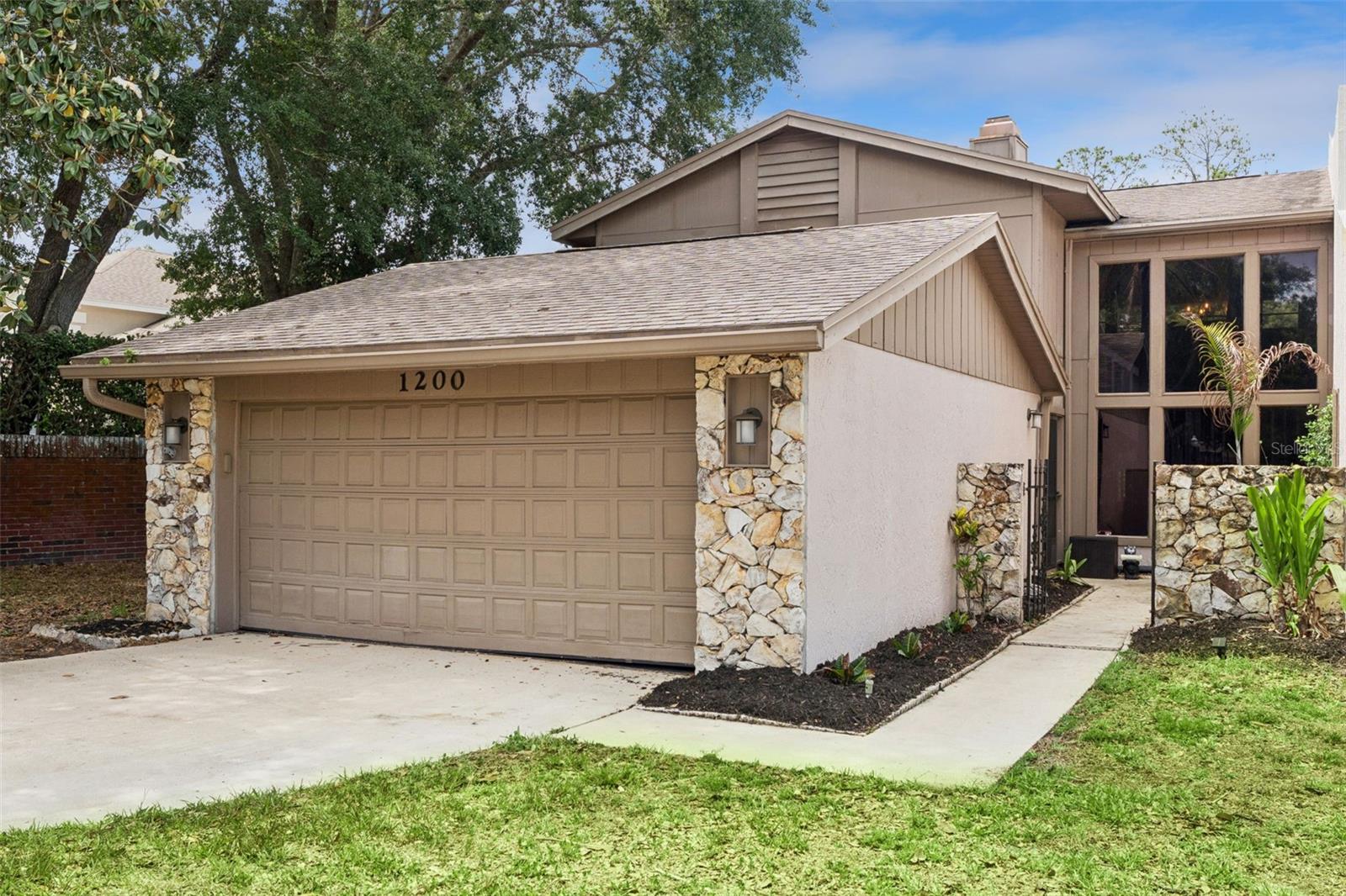 1200 ROYAL OAK DRIVE