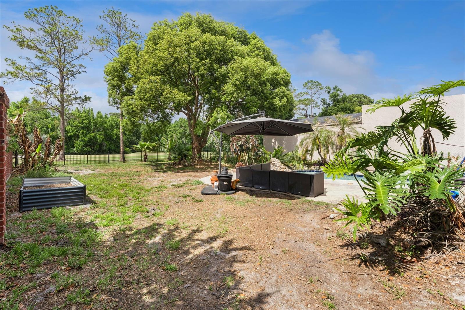 FAIRWAY OAKS UNIT 1 - Residential