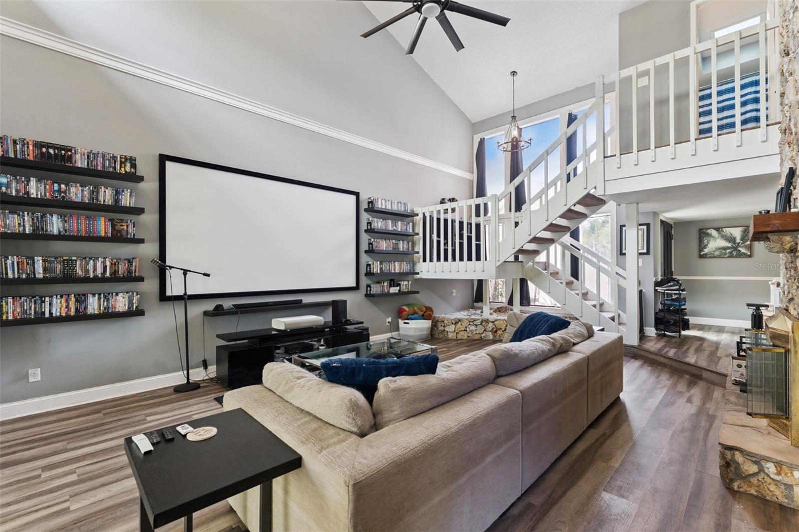 1200 ROYAL OAK DRIVE