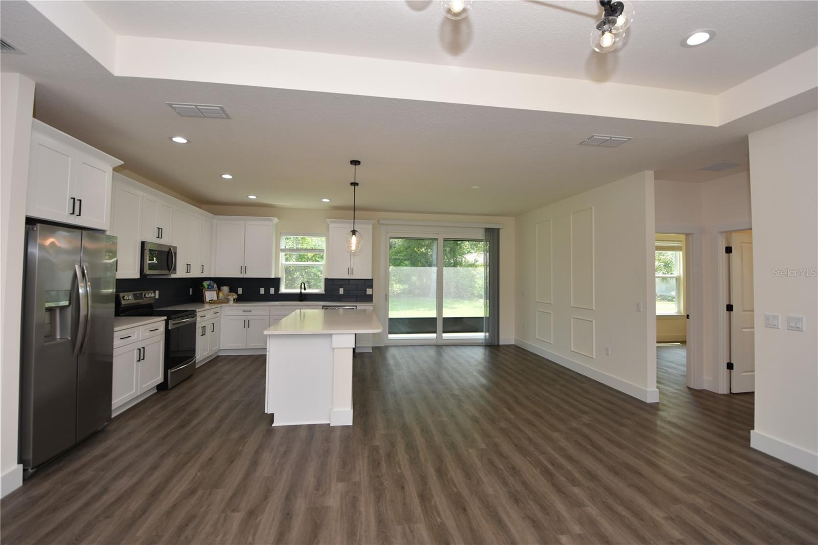 PINE LAKES - Residential Lease