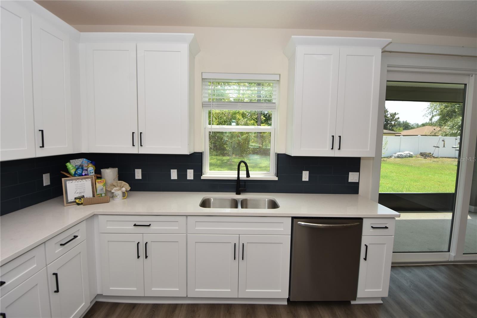 PINE LAKES - Residential Lease