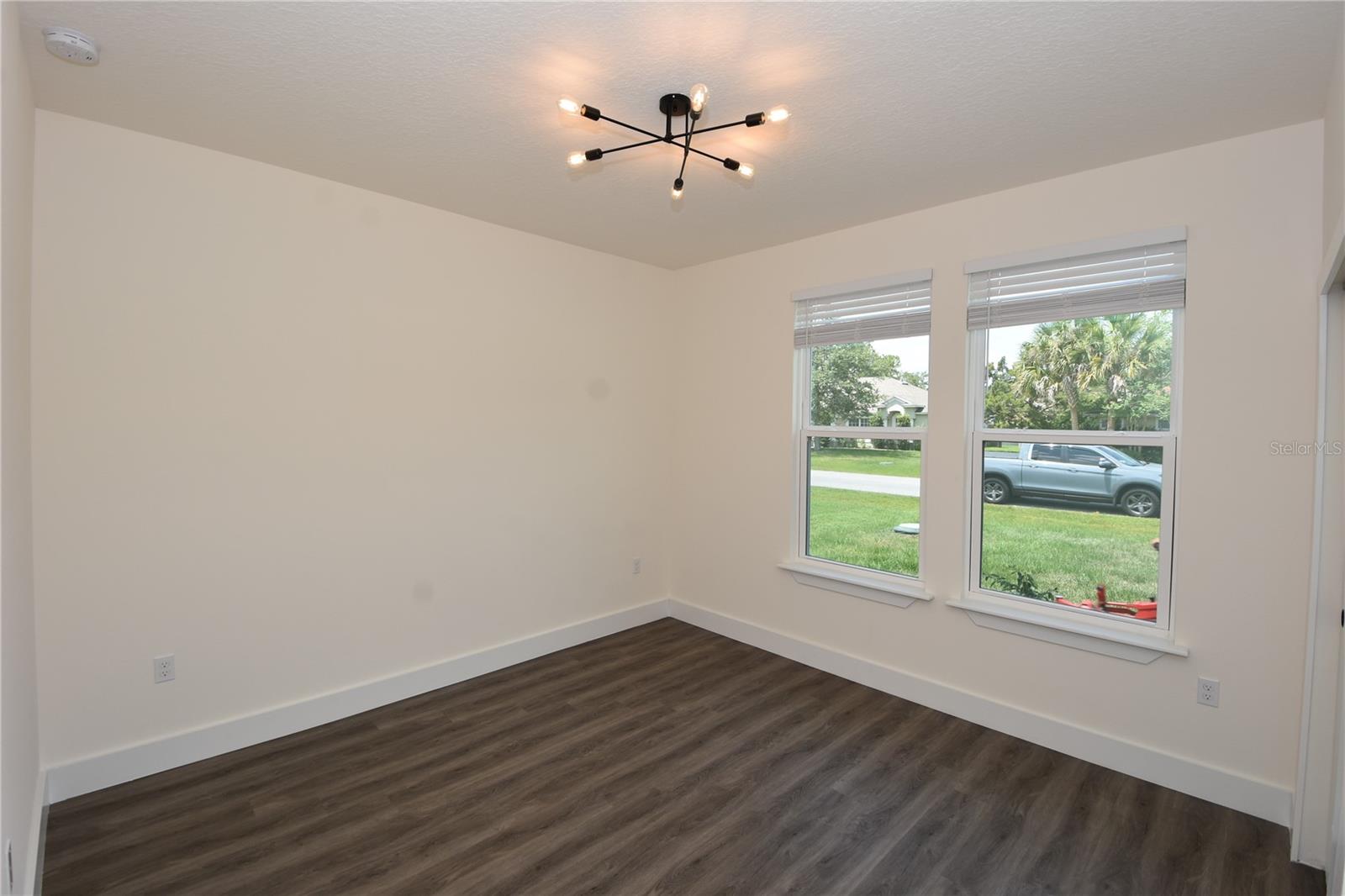 PINE LAKES - Residential Lease